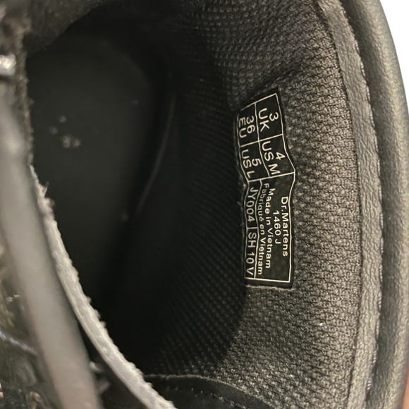 Dr. Martens Lace up Boots Black Patent leather - Picture 5 of 7